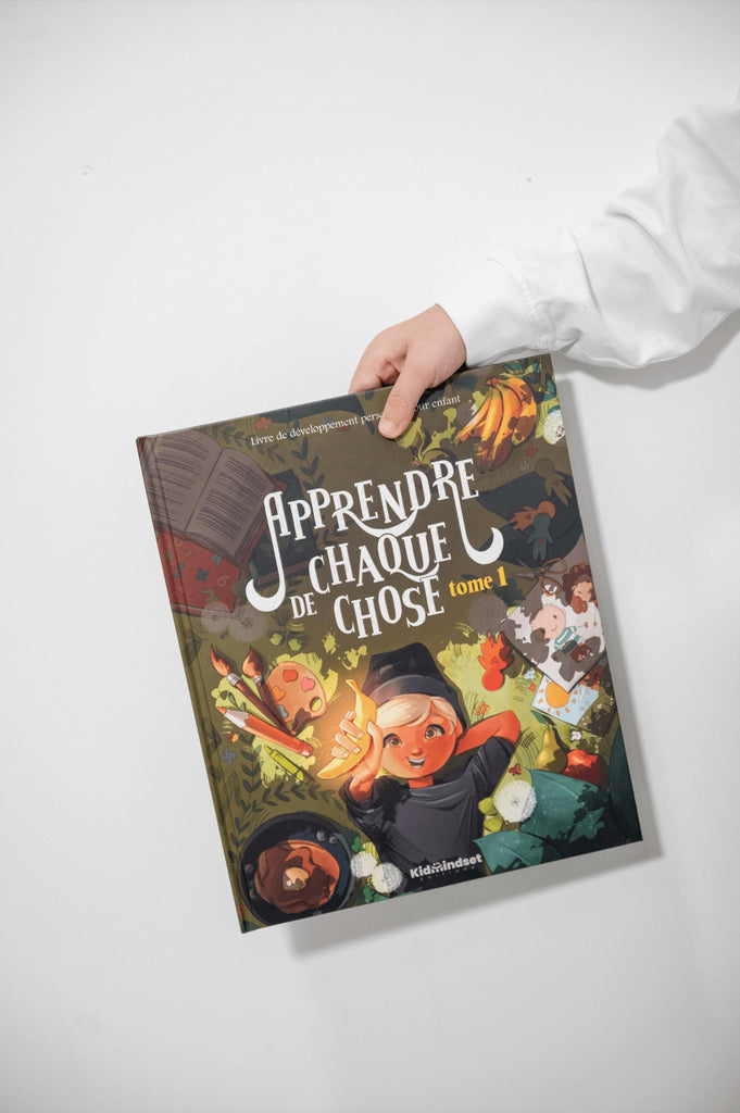 Photo d'ambiance du livre "Apprendre de chaque chose / tome 1" pour visualiser à peu près sa taille.